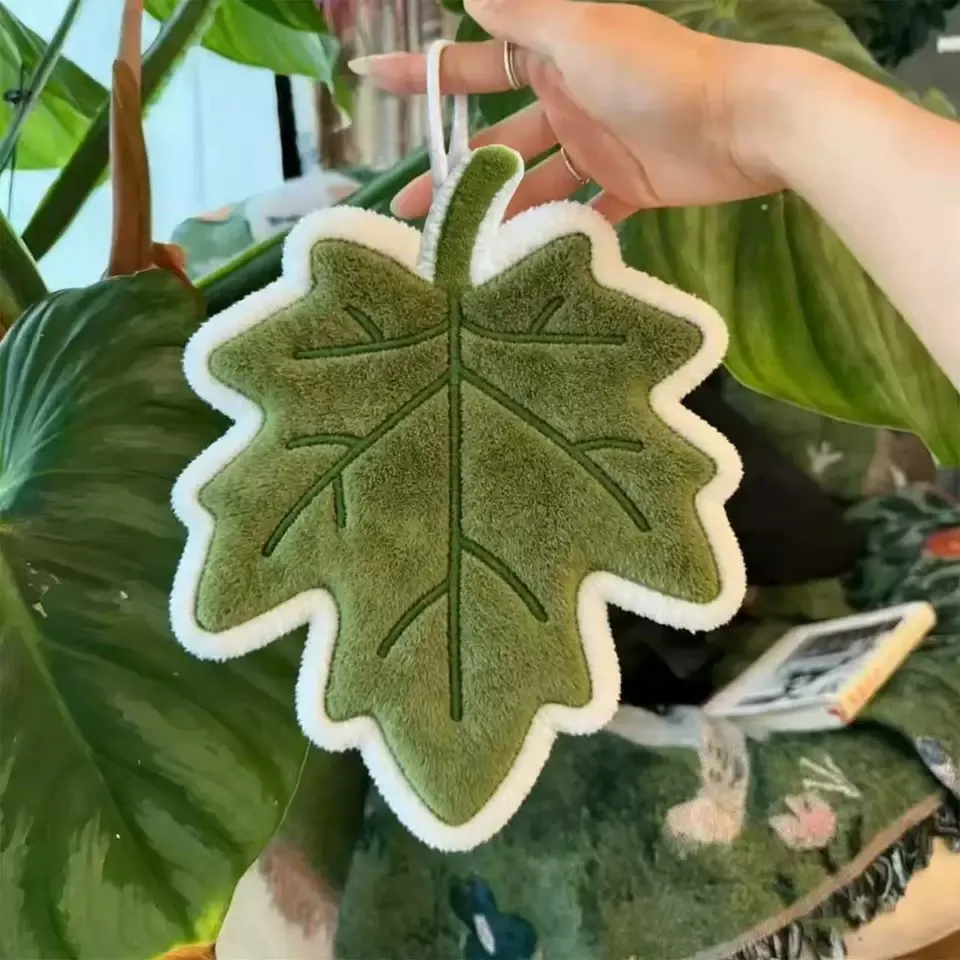 Leaf Hand towel