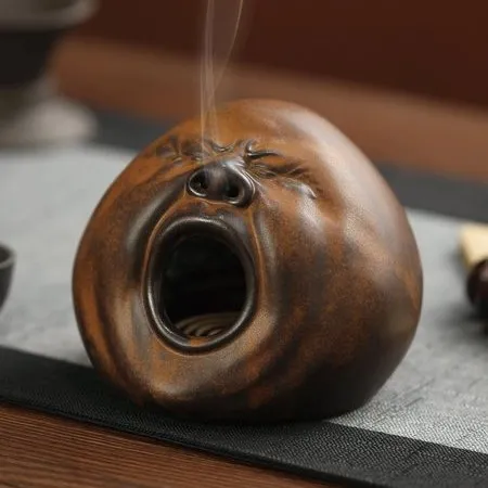 Creative dozing incense burner