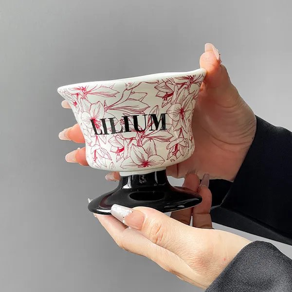 Rose cup white