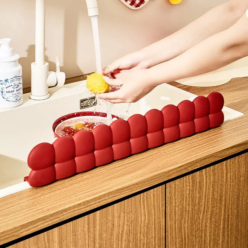 Silicon sink splash
