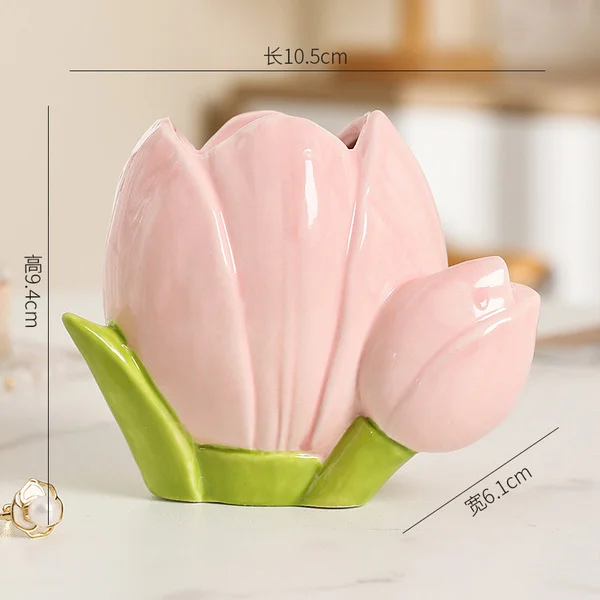 Pink tulip pen holder