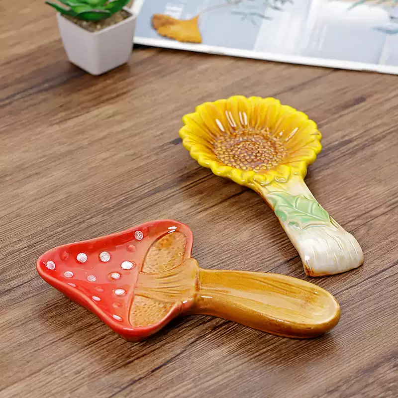 1 Pcs Creative ceramic craft owl ornament, spoon holder, ceramic soup spoon holder, spatula holder, dish rack