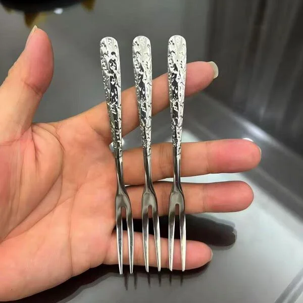 Steel Trendy Fruit Fork with Hammer Pattern, Beautiful Fruit Fork, Two-Pronged Fork for Western Cuisine, Wholesale from Manufacturer