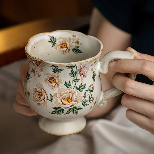 Luoyang spring-flower goblet