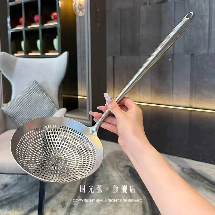 Food-Grade 18/10 Stainless Steel Skimmer for Home Use, Suitable for Scooping Noodles and Dumplings, Frying Filter Tool, Thickened Strainer