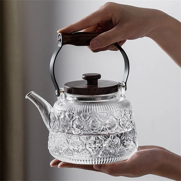 Transparent begonia pot