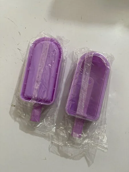 Ice Cream Mold Food-Grade Household Use for Children to Make Popsicles, Ice Cream, and Homemade Ice Cakes with a Lid Flavor purple
