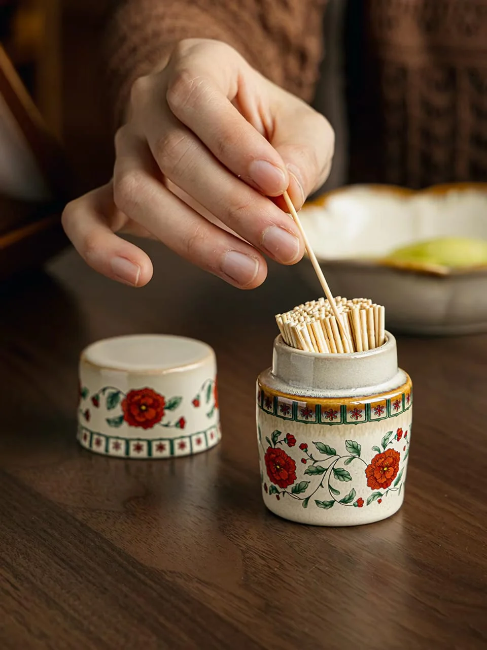 Small ceramic toothpic holder