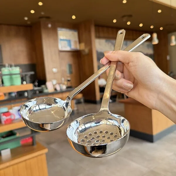 New Stylish Stainless Steel Long-Handled Kitchen Ladle for Home Use, Deep Soup Spoon, Trendy Strainer Spoon, Porridge Spoon
